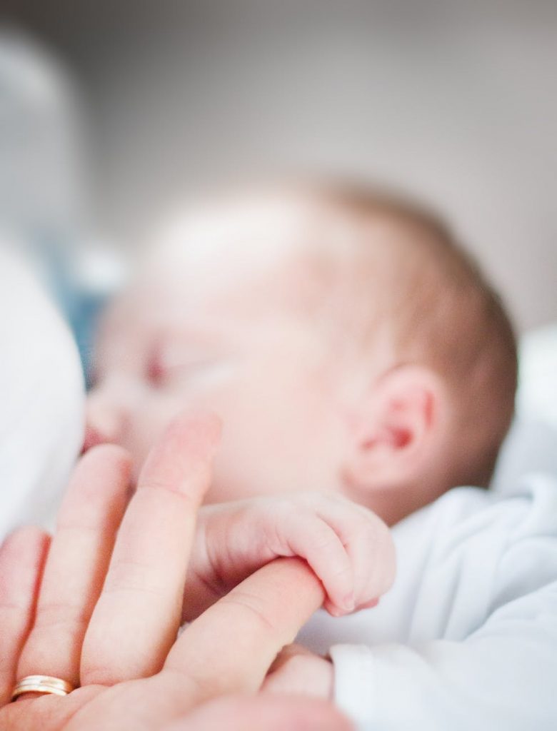 Amamentação nas primeiras horas de vida protege contra o uso de chupeta